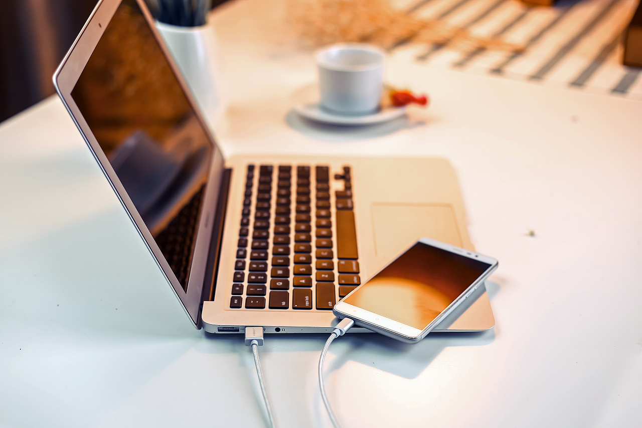 星圖視覺 數(shù)碼配件電商攝影的專業(yè)創(chuàng)意之道